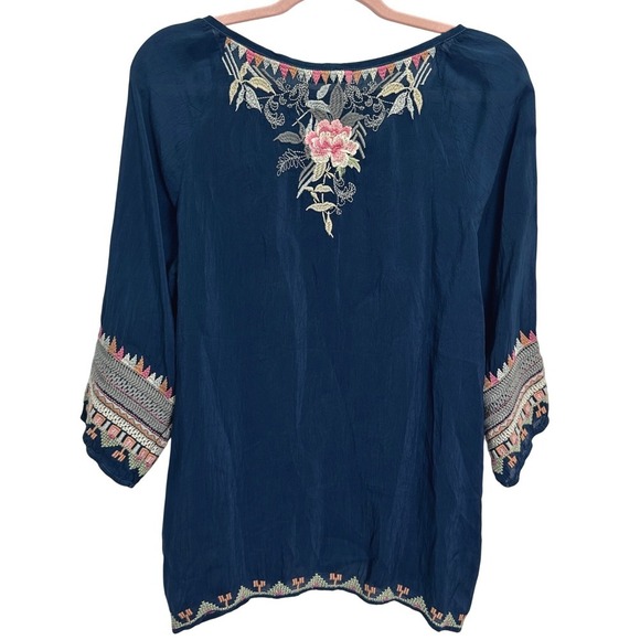 Johnny Was Mari Blouse Navy Blue Floral Embroidered 3/4 Sleeve Bohemian Top Sz S - Picture 3 of 8